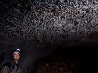 Исландия открывает для туристов лавовую пещеру Видгельмир
