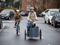 Дания: полиция нашла новый способ убедить велосипедистов носить шлемы (VIDEO)