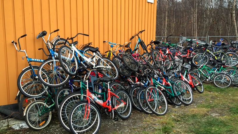 На норвежском погранпункте массовая утилизация велосипедов