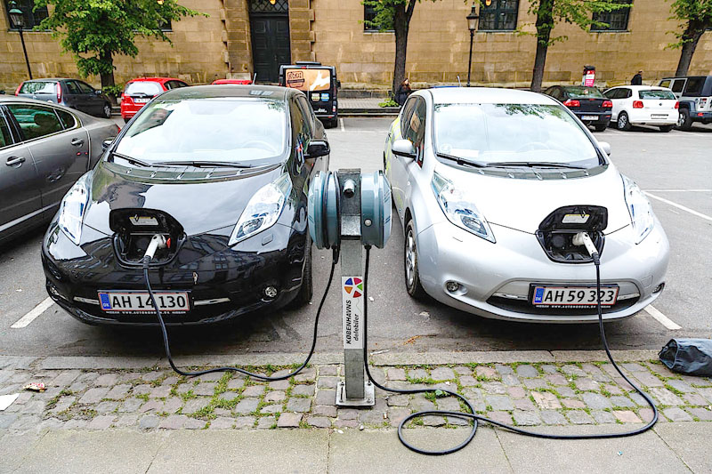 Дания: королевство переходит на электромобили